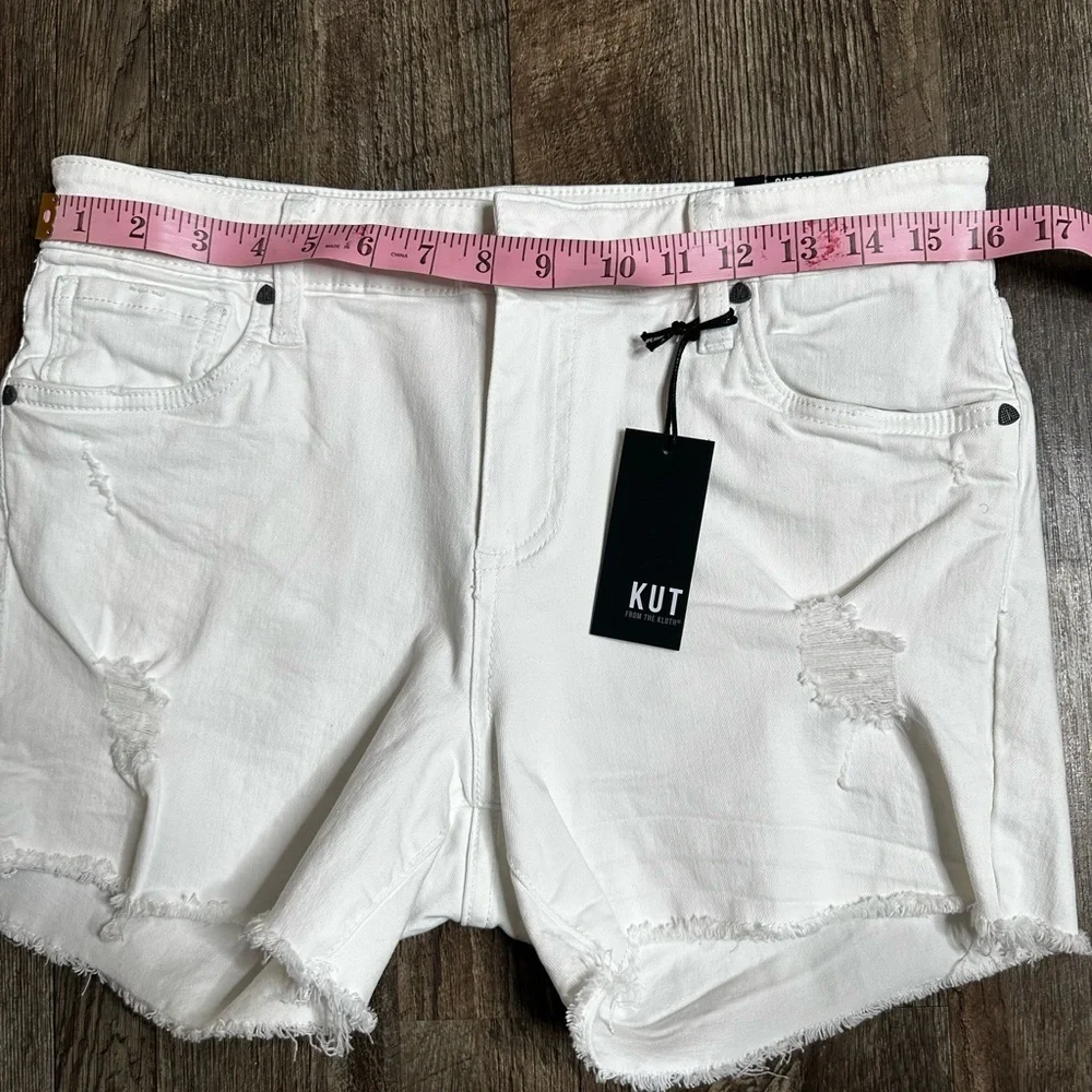 Kut from the Kloth White Jean Shorts Fitted Design - Picture 5 of 6
